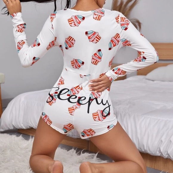 Onesie different styles Comes in L M S - Picture 6 of 16